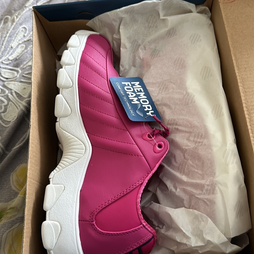 New In Box K-Swiss Women’s Shoe size 9